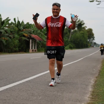 Runner Photo 2035946