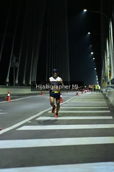 Runner Photo 2035962