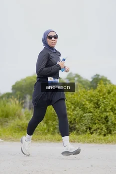 Runner Photo 2035963