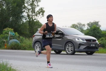 Runner Photo 2035970