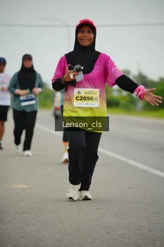 Runner Photo 2035975