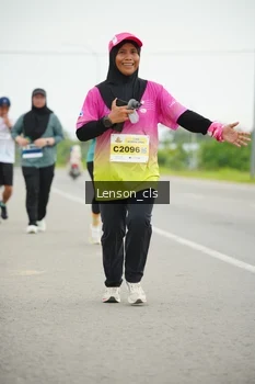 Runner Photo 2035987