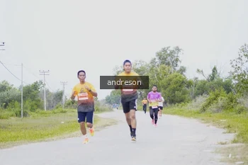 Runner Photo 2035997
