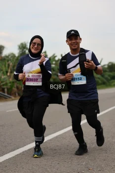 Runner Photo 2036004