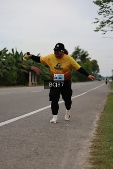 Runner Photo 2036043