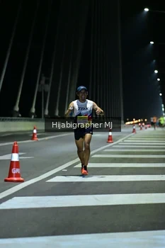 Runner Photo 2036053