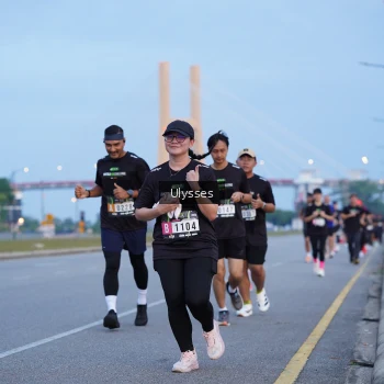 Runner Photo 2036064