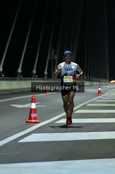 Runner Photo 2036095