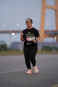 Runner Photo 2036123