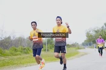 Runner Photo 2036131
