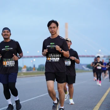 Runner Photo 2036144