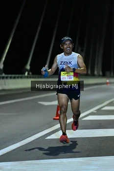 Runner Photo 2036152