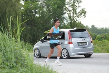 Runner Photo 2036174
