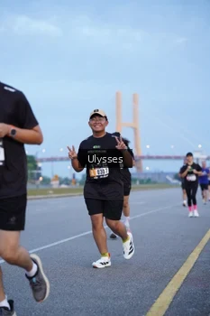 Runner Photo 2036178