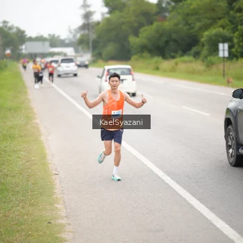 Runner Photo 2036221
