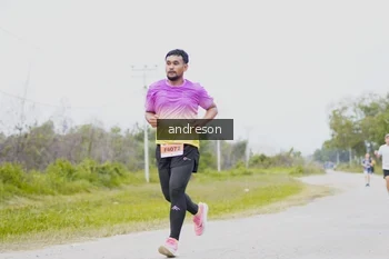 Runner Photo 2036226