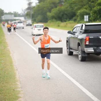 Runner Photo 2036231