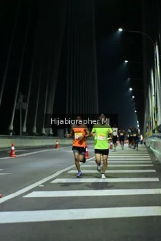 Runner Photo 2036259