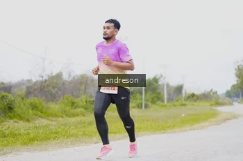 Runner Photo 2036272