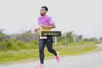 Runner Photo 2036278