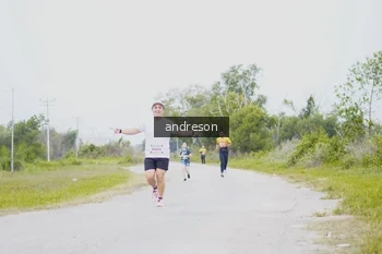 Runner Photo 2036281