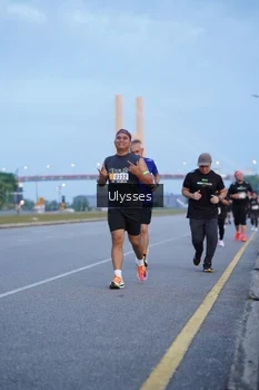 Runner Photo 2036318