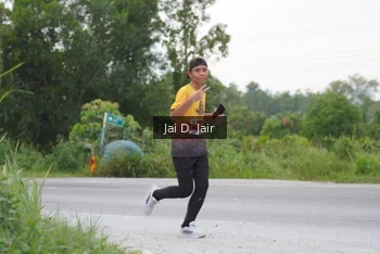 Runner Photo 2036338