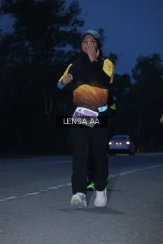 Runner Photo 2036371