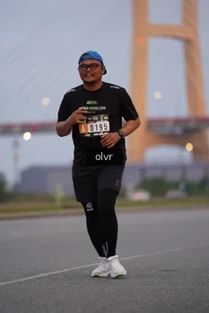 Runner Photo 2036380