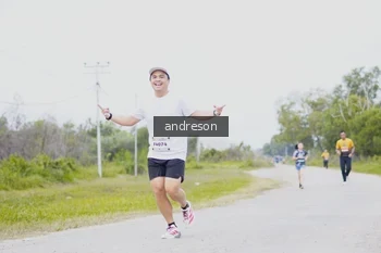 Runner Photo 2036389