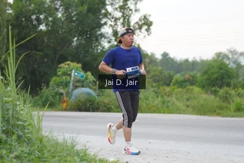 Runner Photo 2036395