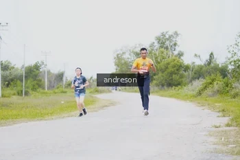 Runner Photo 2036455