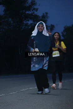 Runner Photo 2036459