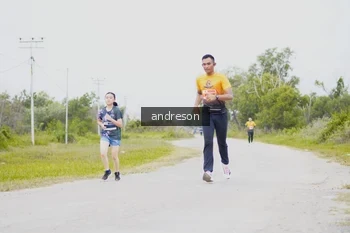 Runner Photo 2036512