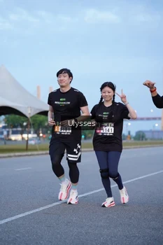 Runner Photo 2036545