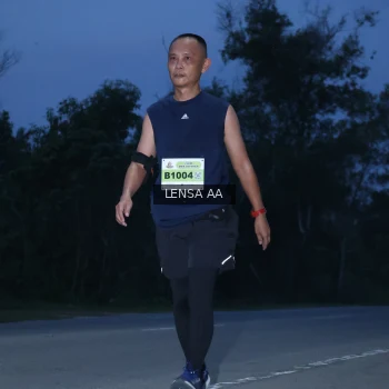 Runner Photo 2036590