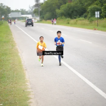 Runner Photo 2036597