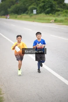 Runner Photo 2036643