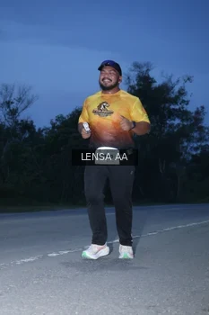 Runner Photo 2036670