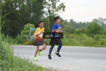 Runner Photo 2036702