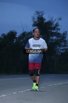 Runner Photo 2036758