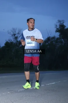 Runner Photo 2036765