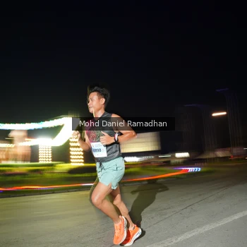 Runner Photo 2036771