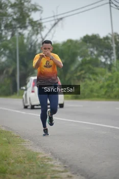 Runner Photo 2036772