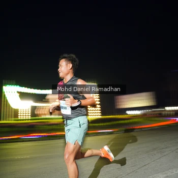 Runner Photo 2036773