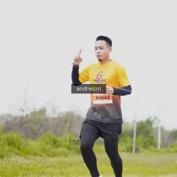 Runner Photo 2036775