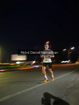 Runner Photo 2036799
