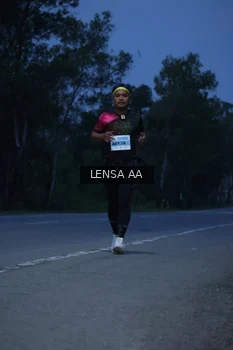 Runner Photo 2036803