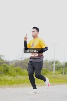 Runner Photo 2036805