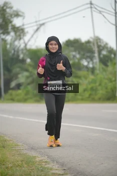 Runner Photo 2036820